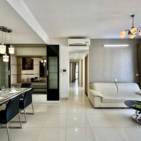 Grand Saigon Centre - Rivergate Residence, Free Gym&Pool Хошимин Экстерьер фото